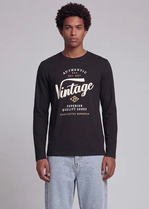 JJ REBEL Langarmshirt in schwarz von vorne (im Anschnitt) - JJ REBEL