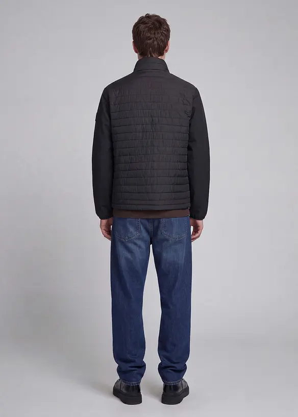 JJ REBEL Hybridjacke in schwarz von hinten (im Anschnitt) - JJ REBEL
