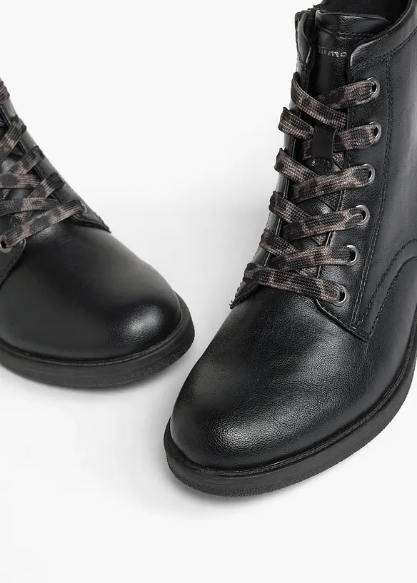 Tamaris Schnürboots in schwarz - Tamaris
