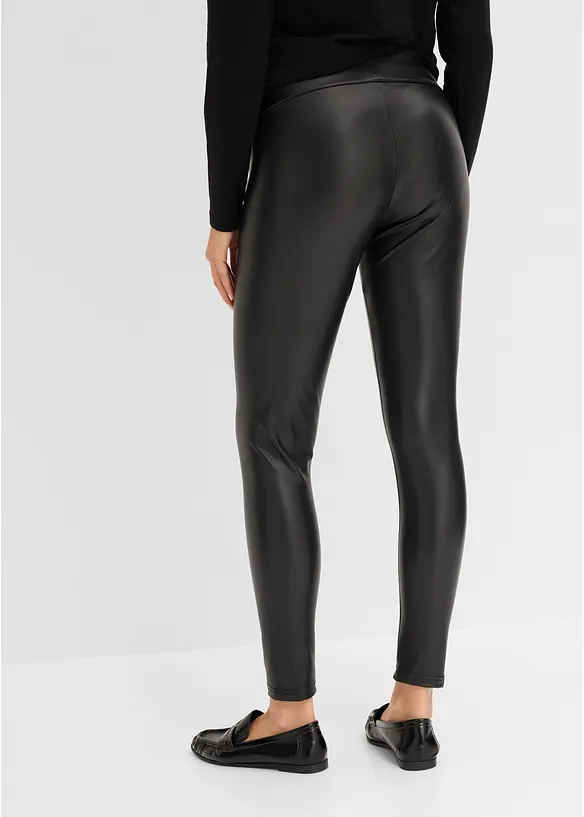 Lederimitat-Leggings mit Thermo Funktion in schwarz von hinten - bonprix