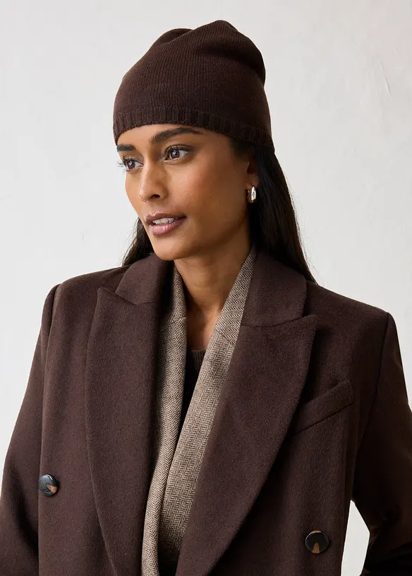 Feinstrickbeanie mit Merinowolle in braun von vorne (im Anschnitt) - bonprix