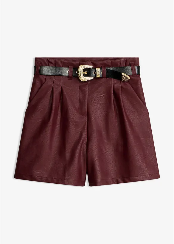 Lederimitat-Shorts mit Gürtel in rot von vorne - bonprix