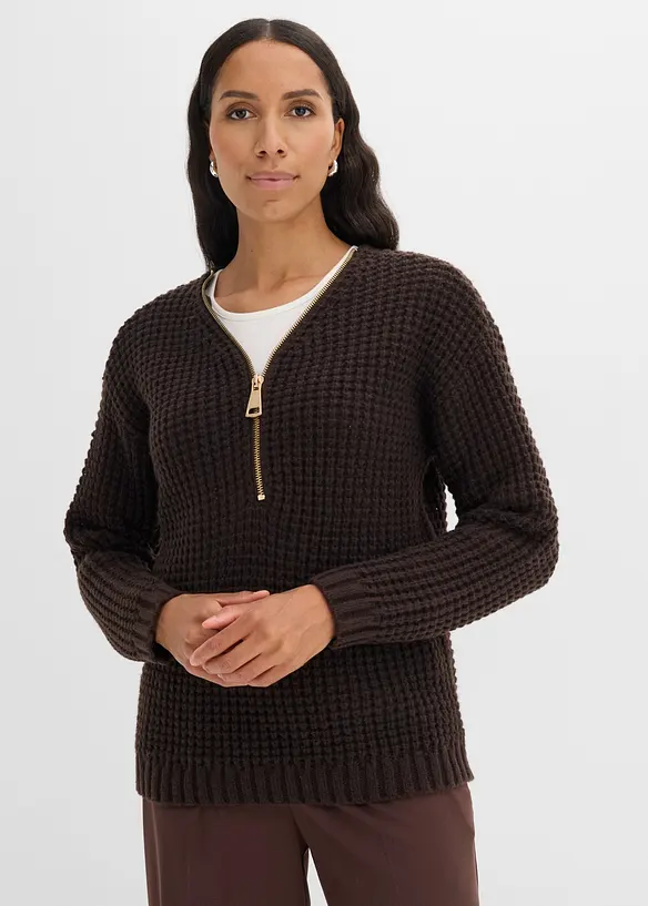 Grobstrick-Pullover mit Reißverschluss-Detail in braun von vorne (im Anschnitt) - bonprix Grobstrick-Pullover mit Reißverschluss-Detail in braun von vorne (im Anschnitt) - bonprix