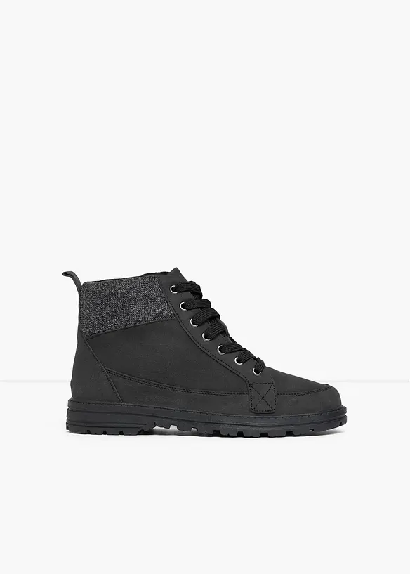 Schnürboots mit Profilsohle in schwarz - bonprix
