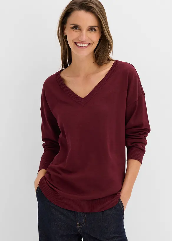 Oversize-Pullover aus Viskose- mix in rot von vorne (im Anschnitt) - bonprix