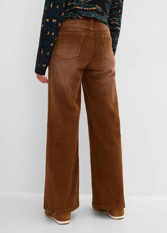 Cordhose aus elastischem Baumwoll-Mix in braun von hinten - bonprix