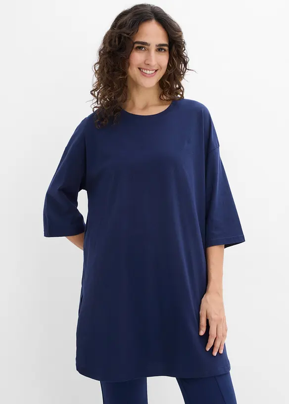 Oversize-Longshirt aus reiner Bio-Baumwolle in blau von vorne (im Anschnitt) - bonprix