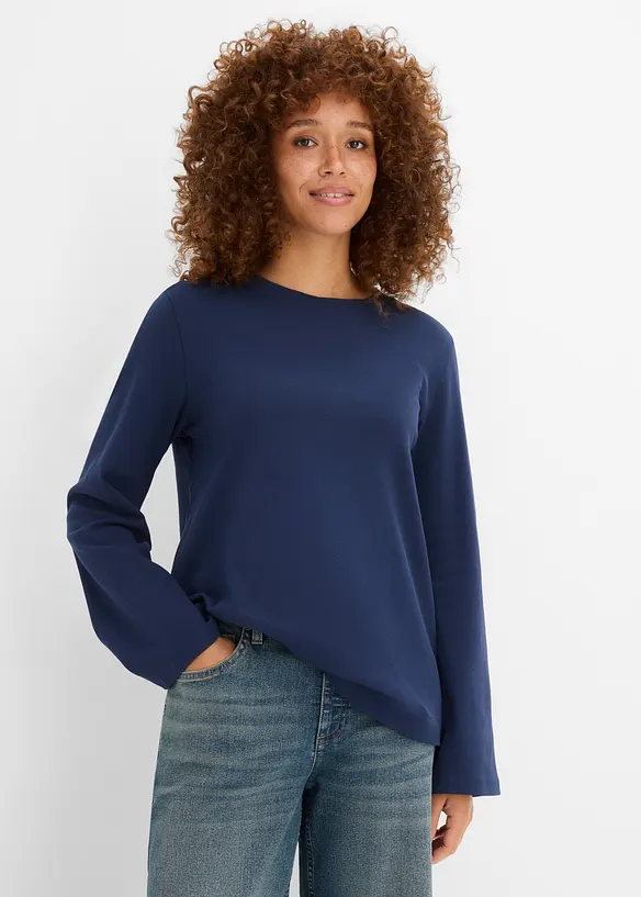 Langarmshirt aus reiner Bio-Baumwolle in blau von vorne (im Anschnitt) - bonprix