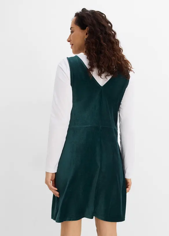 Latzkleid aus elastischem Cord in grün von hinten (Totalaufnahme) - bonprix Latzkleid aus elastischem Cord in grün von hinten (Totalaufnahme) - bonprix