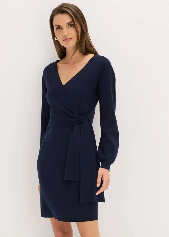 Strickkleid aus Viskose-Mix in blau von vorne (Totalaufnahme) - bonprix Strickkleid aus Viskose-Mix in blau von vorne (Totalaufnahme) - bonprix
