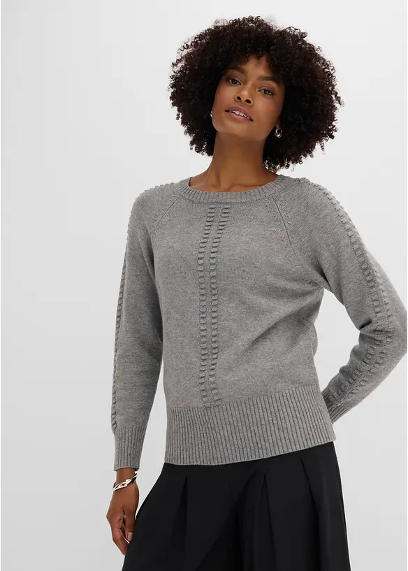 Fledermaus-Pullover mit Viskose-Anteil in grau von vorne (im Anschnitt) - bonprix