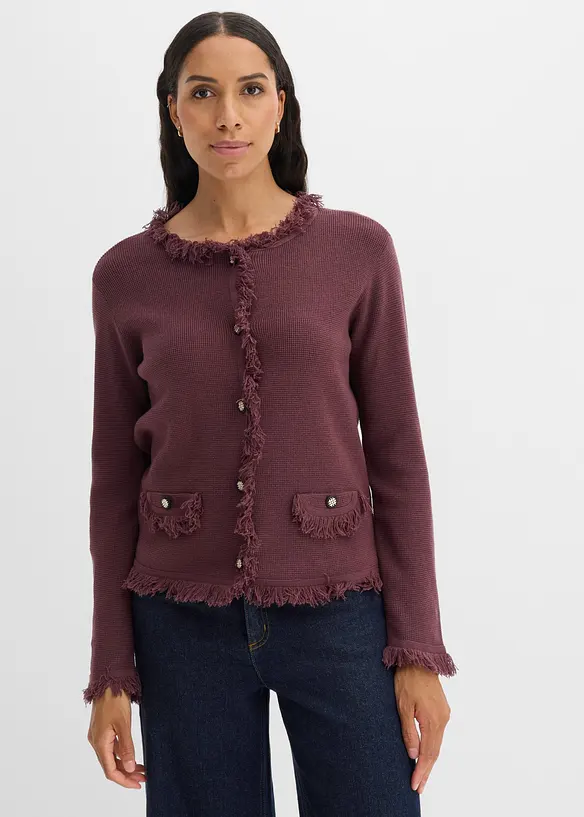 Strickjacke aus Bouclé in lila von vorne (im Anschnitt) - bonprix