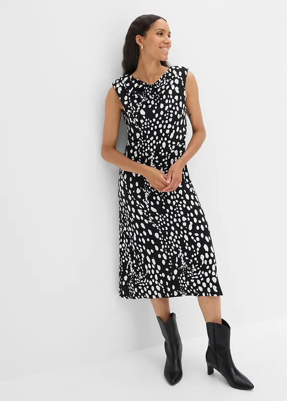 Jerseykleid aus softem Viskose-Mix in schwarz von vorne (Totalaufnahme) - bonprix
