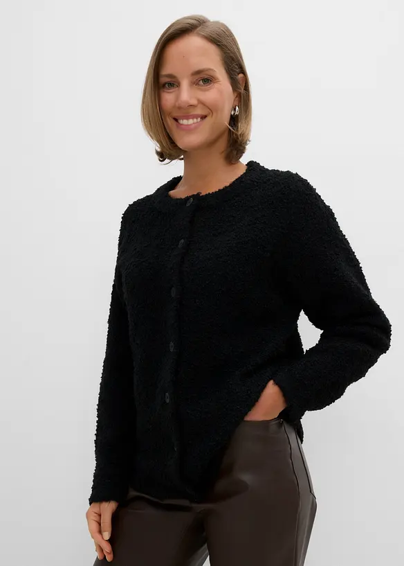 Teddy-Strickjacke in schwarz von vorne (im Anschnitt) - bonprix
