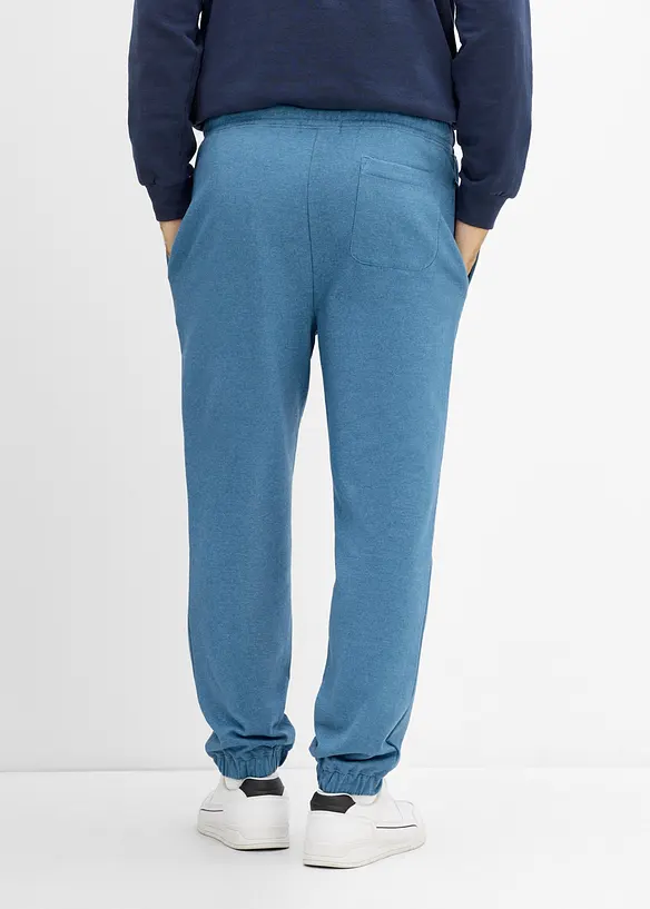 Jogginghose in Loose Fit in blau von hinten - bonprix