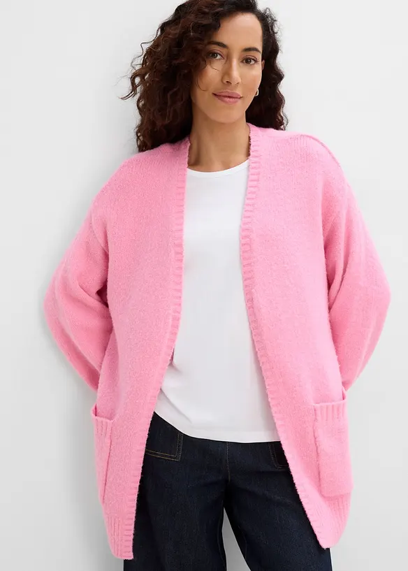 Oversize-Strickjacke in rosa von vorne (im Anschnitt) - bonprix