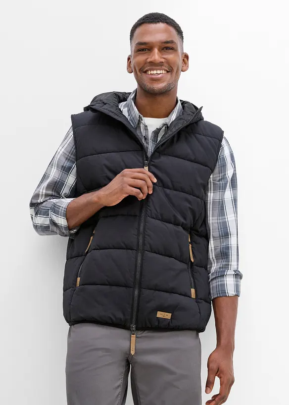 Steppweste mit Lederimitat-Details in schwarz von vorne (im Anschnitt) - bonprix