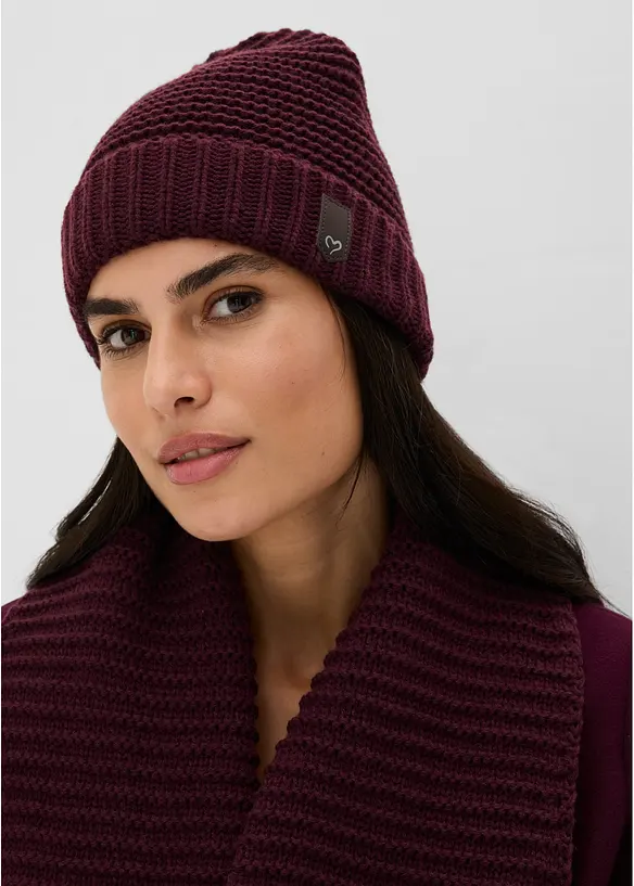 gestrickte Mütze mit Applikation in rot von vorne (im Anschnitt) - bonprix