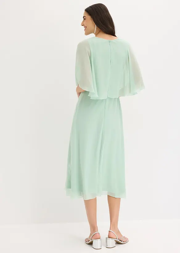 Chiffonkleid mit Strassstein-Applikation in grün von hinten (Totalaufnahme) - bonprix Chiffonkleid mit Strassstein-Applikation in grün von hinten (Totalaufnahme) - bonprix
