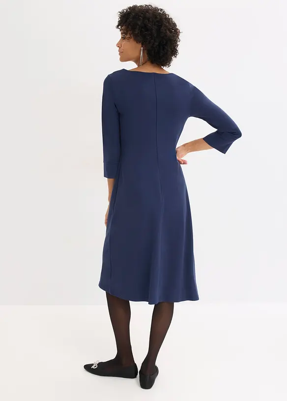 Kleid aus Punto di Roma in blau von hinten (Totalaufnahme) - bonprix Kleid aus Punto di Roma in blau von hinten (Totalaufnahme) - bonprix