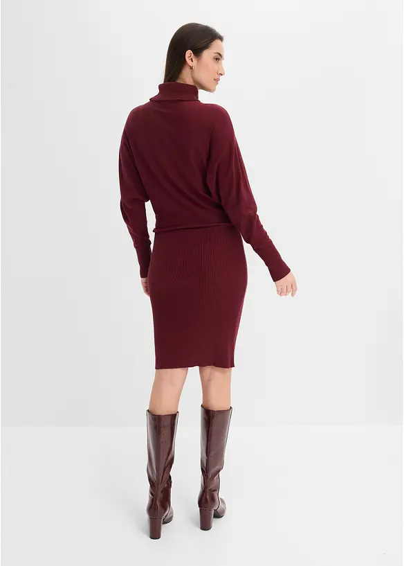 Strickkleid aus Viskose-Mix in rot von hinten (Totalaufnahme) - bonprix