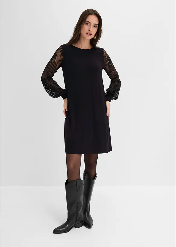 Bequem geschnittenes Jerseykleid in schwarz von vorne (Totalaufnahme) - bonprix