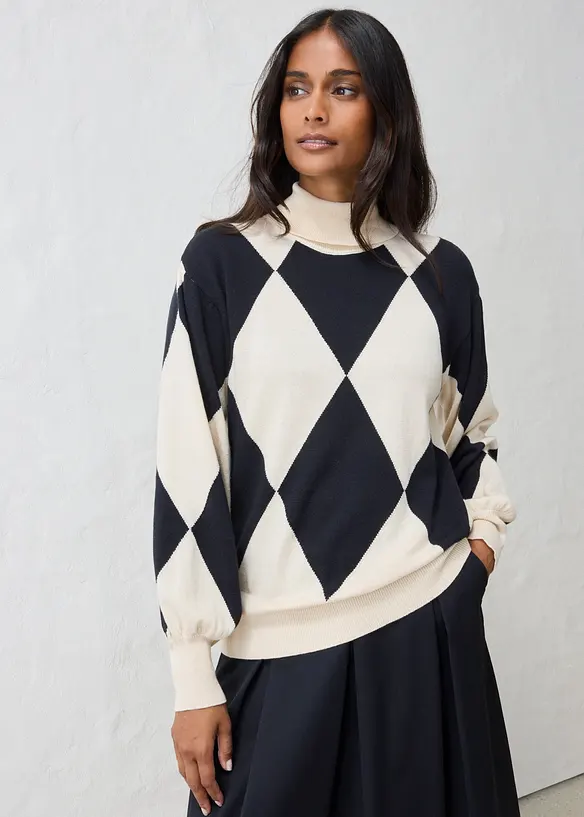 Feinstrick-Rollkragenpullover in beige von vorne (im Anschnitt) - bonprix Feinstrick-Rollkragenpullover in beige von vorne (im Anschnitt) - bonprix