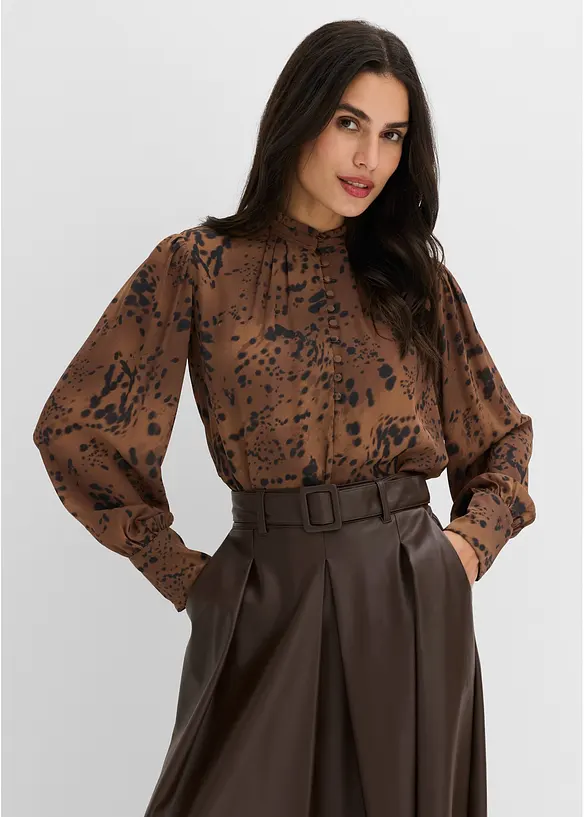 Chiffonbluse mit Stehkragen in braun von vorne (im Anschnitt) - bonprix