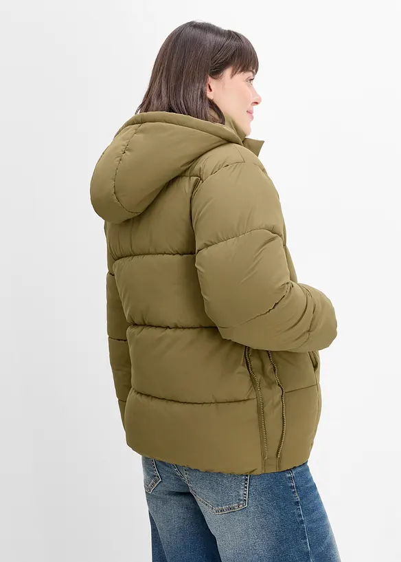3-in-1-Umstands-Pufferjacke mit Trageeinsatz, wasserabweisend in grün von hinten (im Anschnitt) - bonprix