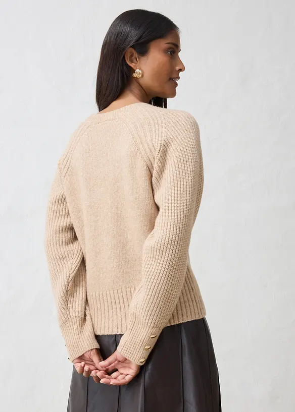Pullover aus weichem Woll-Mix in beige von hinten (im Anschnitt) - bonprix