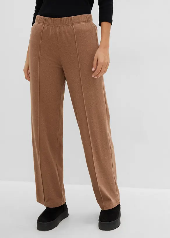 Schlupfhose aus weichem Rippjersey in braun von vorne - bonprix