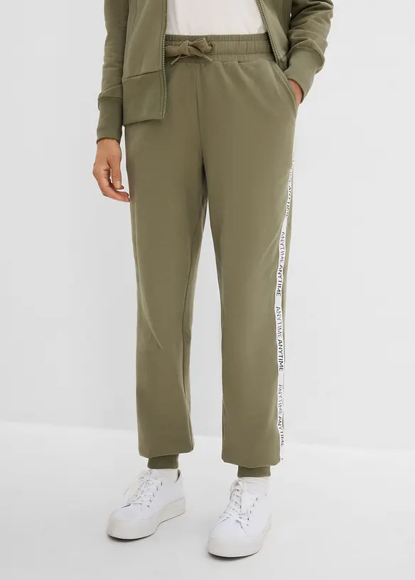 Softe Sweathose aus weichem Baumwoll-Mix in grün von vorne - bonprix Softe Sweathose aus weichem Baumwoll-Mix in grün von vorne - bonprix