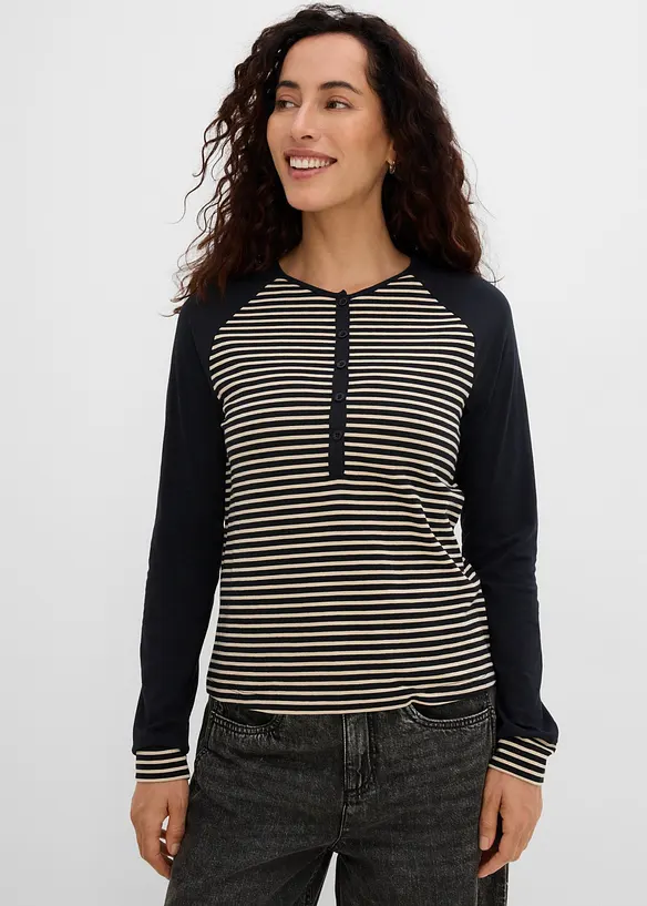 Raglanshirt aus elastischem Bio-Baumwoll-Mix in schwarz von vorne (im Anschnitt) - bonprix