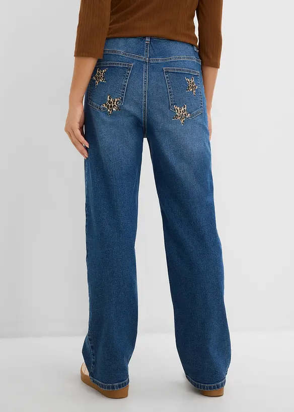 Wide-Leg-Jeans, Mid Waist mit Leo Details in blau von hinten - bonprix