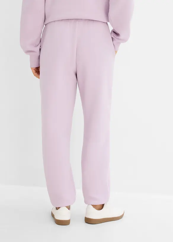 Jogginghose in lila von hinten - bonprix