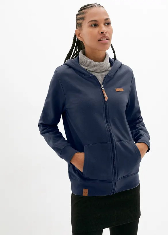 Kapuzen-Sweatjacke aus reiner Baumwolle in blau von vorne (im Anschnitt) - bonprix