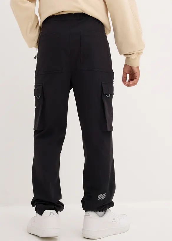 Stretch-Softshell-Cargohose mit Weitenverstellung, wasserabweisend in schwarz von hinten - bonprix