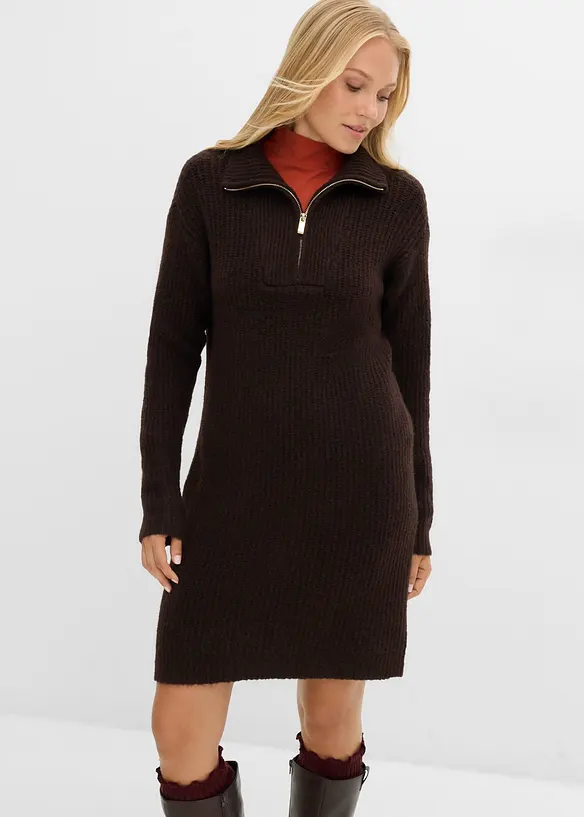 Strickkleid in braun von vorne (Totalaufnahme) - bonprix