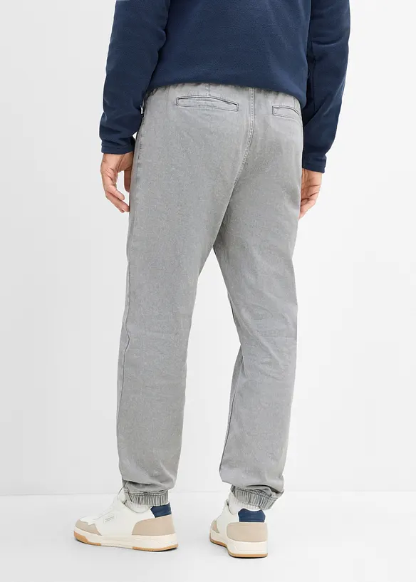 Relaxed-Fit Schlupfhose aus reinem Baumwoll-Twill, Tapered in grau von hinten - bonprix