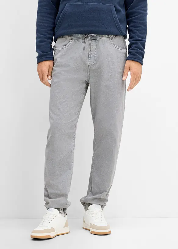 Relaxed-Fit Schlupfhose aus reinem Baumwoll-Twill, Tapered in grau von vorne - bonprix