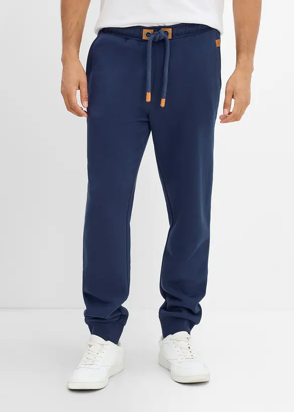 Jogginghose aus schwerer Qualität mit PU-Details in blau von vorne - bonprix