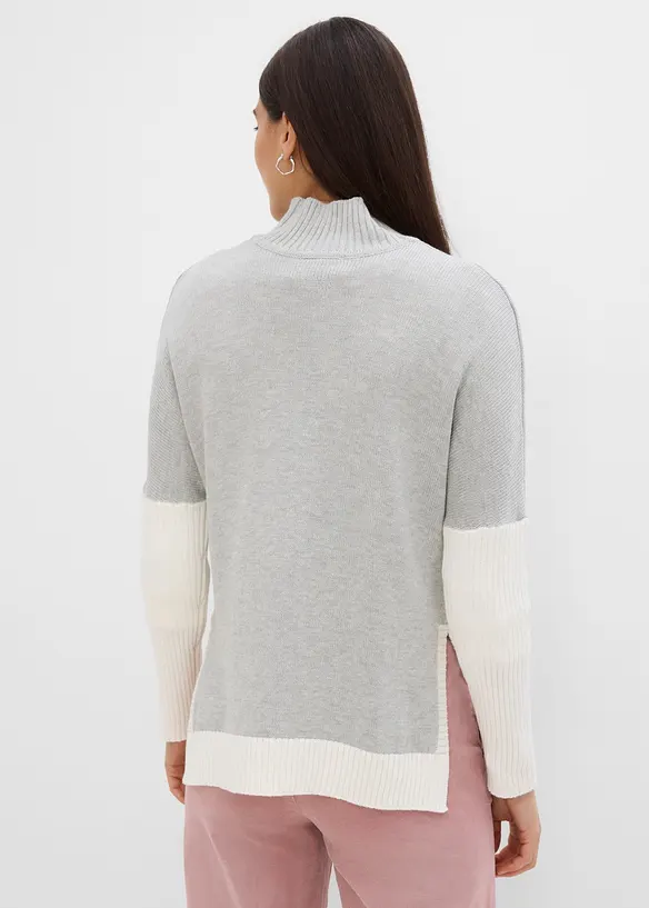 Loose-Fit Pullover mit seitlichem Schlitz aus Baumwoll-Mix in grau von hinten (im Anschnitt) - bonprix