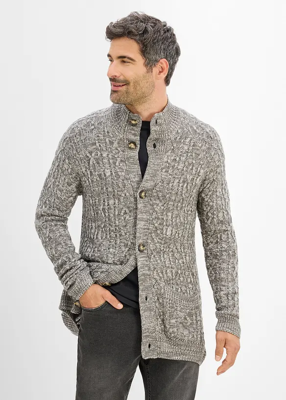 Grobstrickjacke mit Stehkragen in grau von vorne (im Anschnitt) - bonprix