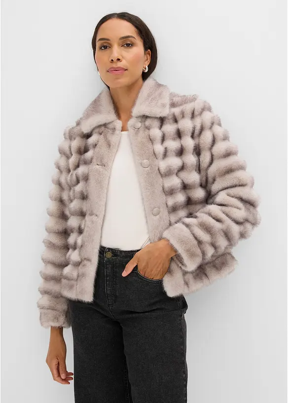 Kurze Fellimitat-Jacke in braun von vorne (im Anschnitt) - bonprix