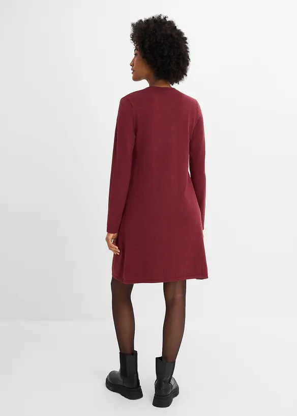 Strickkleid in A-Linie in rot von hinten (Totalaufnahme) - bonprix Strickkleid in A-Linie in rot von hinten (Totalaufnahme) - bonprix
