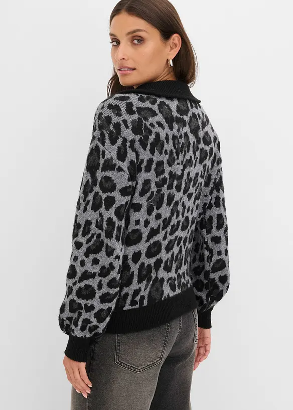 Oversized Troyer in schwarz von hinten (im Anschnitt) - bonprix