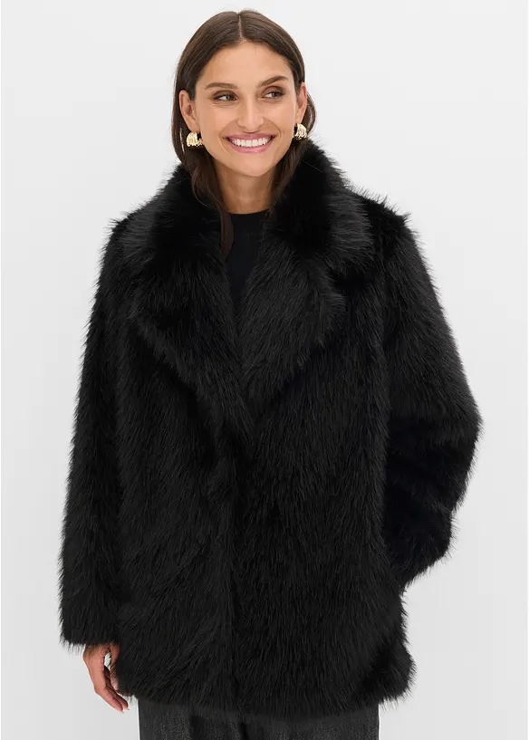 Oversized Fellimitat-Jacke in schwarz von vorne (im Anschnitt) - bonprix