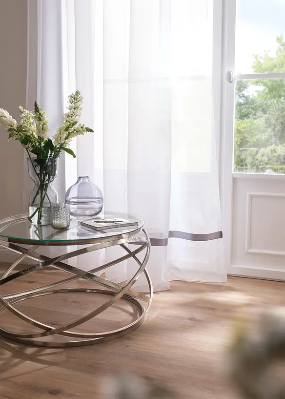 Glas-Couchtisch in silber (Ambiente)