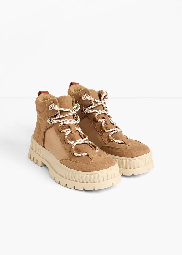 Schnürboots mit Profilsohle in braun - bonprix