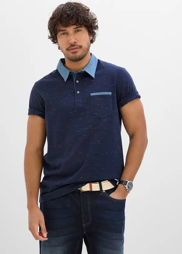 Poloshirt, Kurzarm mit gewebtem Kragen in blau von vorne (im Anschnitt) - bonprix